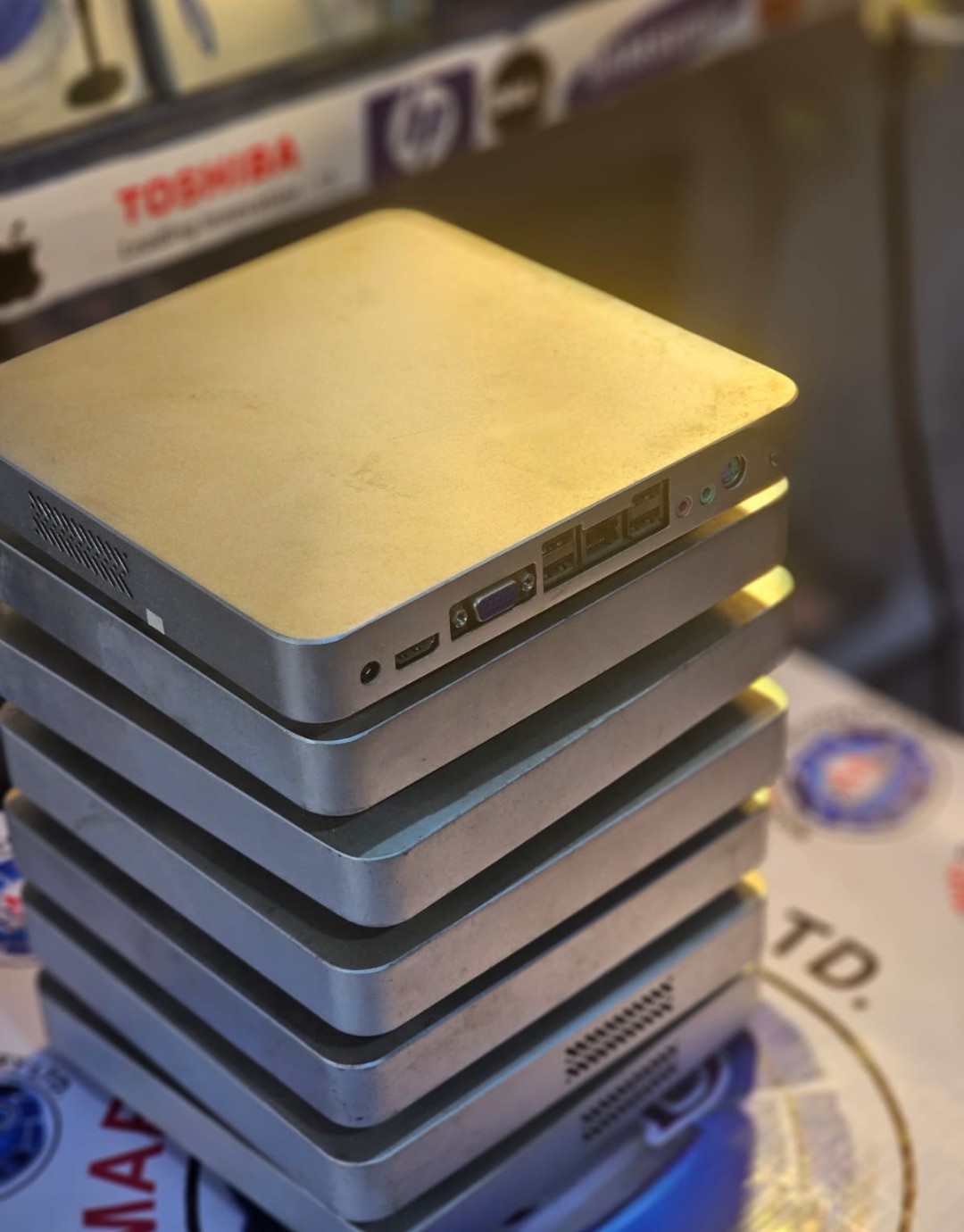 Portable desktop I 4GB RAM I 250GB I Intel inside.