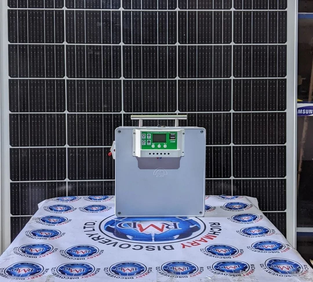 1000KW power station I 50Ah battery I 350w solar panel.
