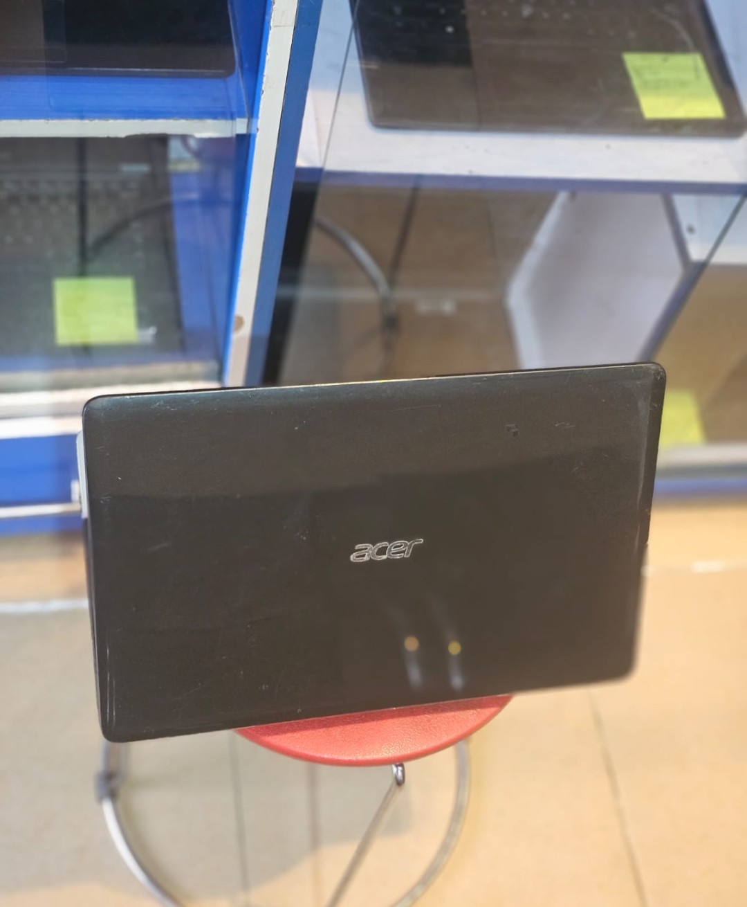 Acer laptop I 4GB RAM I 500GB HDD I 15.6 screen I AMD processor.