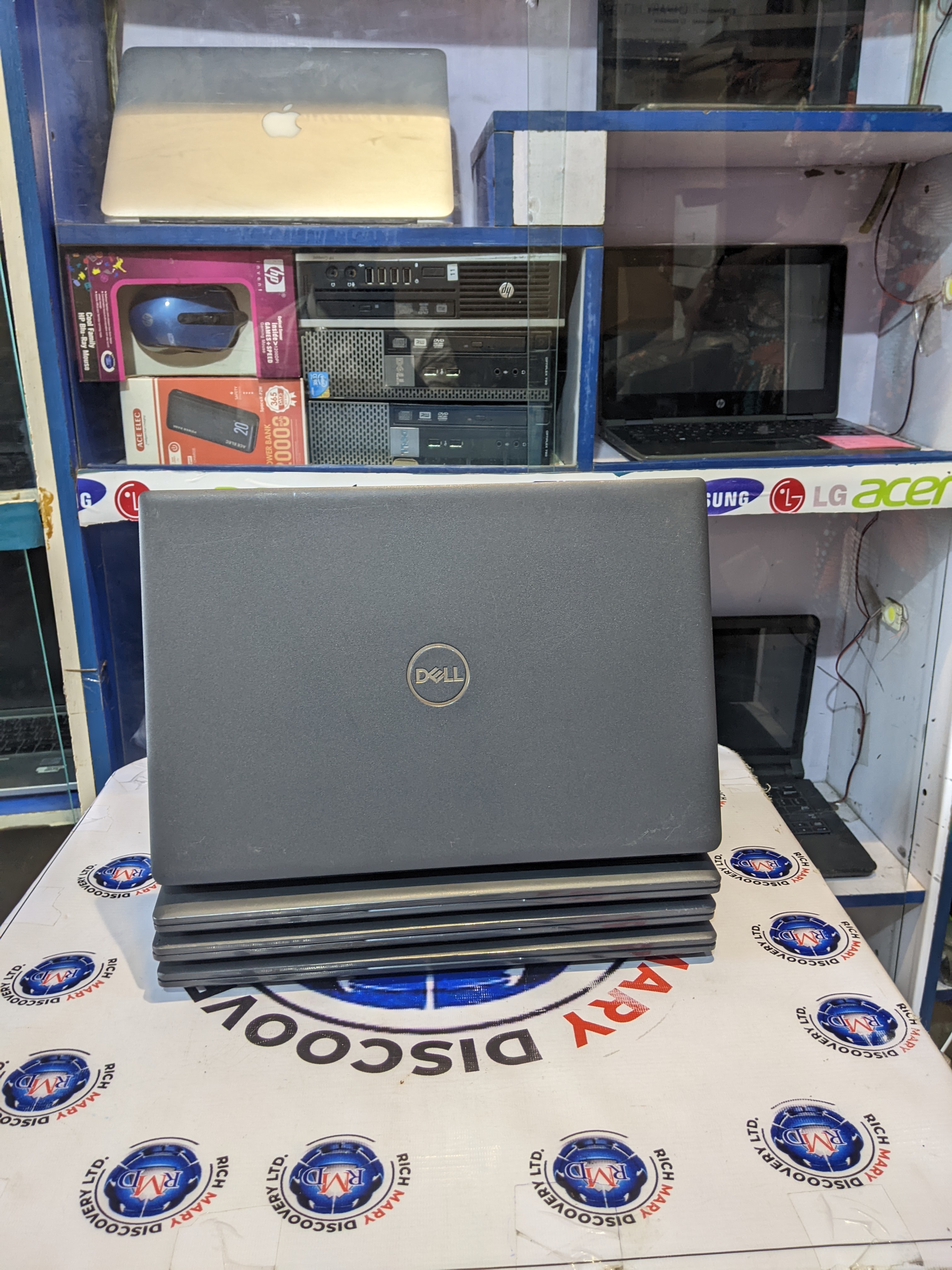 Dell latitude 3510 l Corei5 l 8gb Ram l 256 SSD l 10th generation